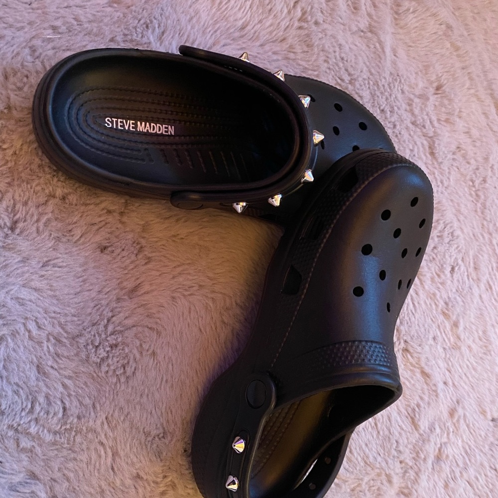 Steve Madden crocs